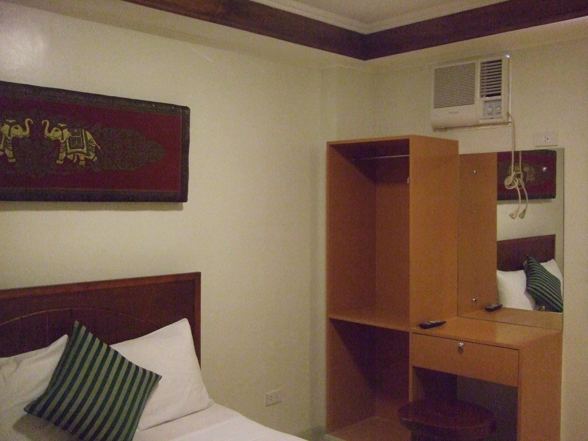 La Esperanza Hotel Kalibo Exterior foto